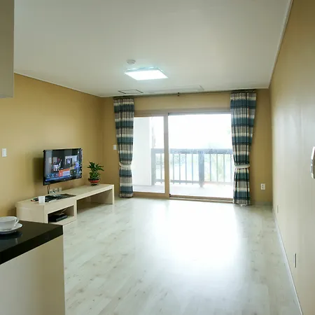 Villa Oceantree House à Seogwipo Extérieur photo